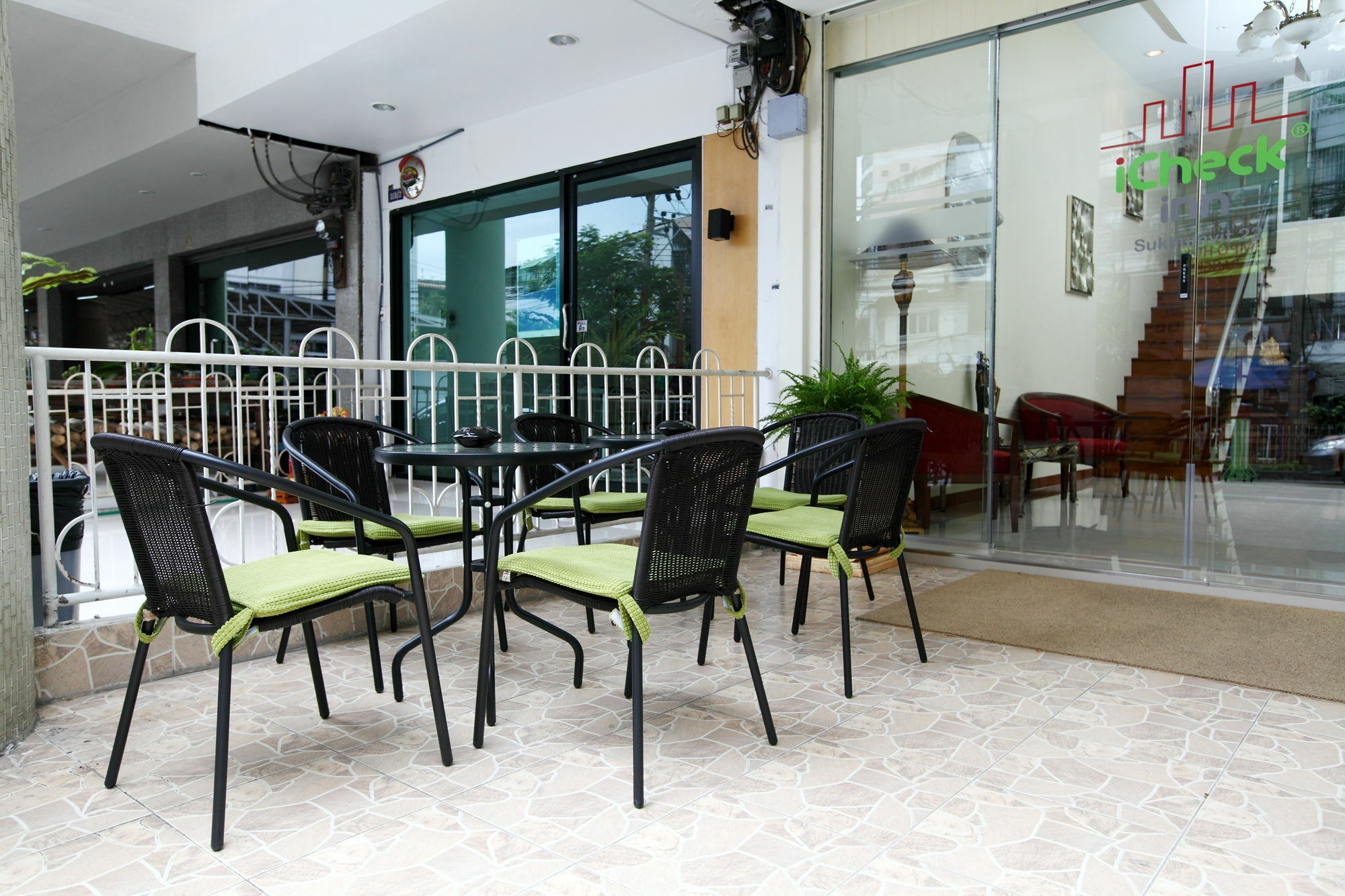 Icheck Inn Sukhumvit 22 Bangkok Luaran gambar