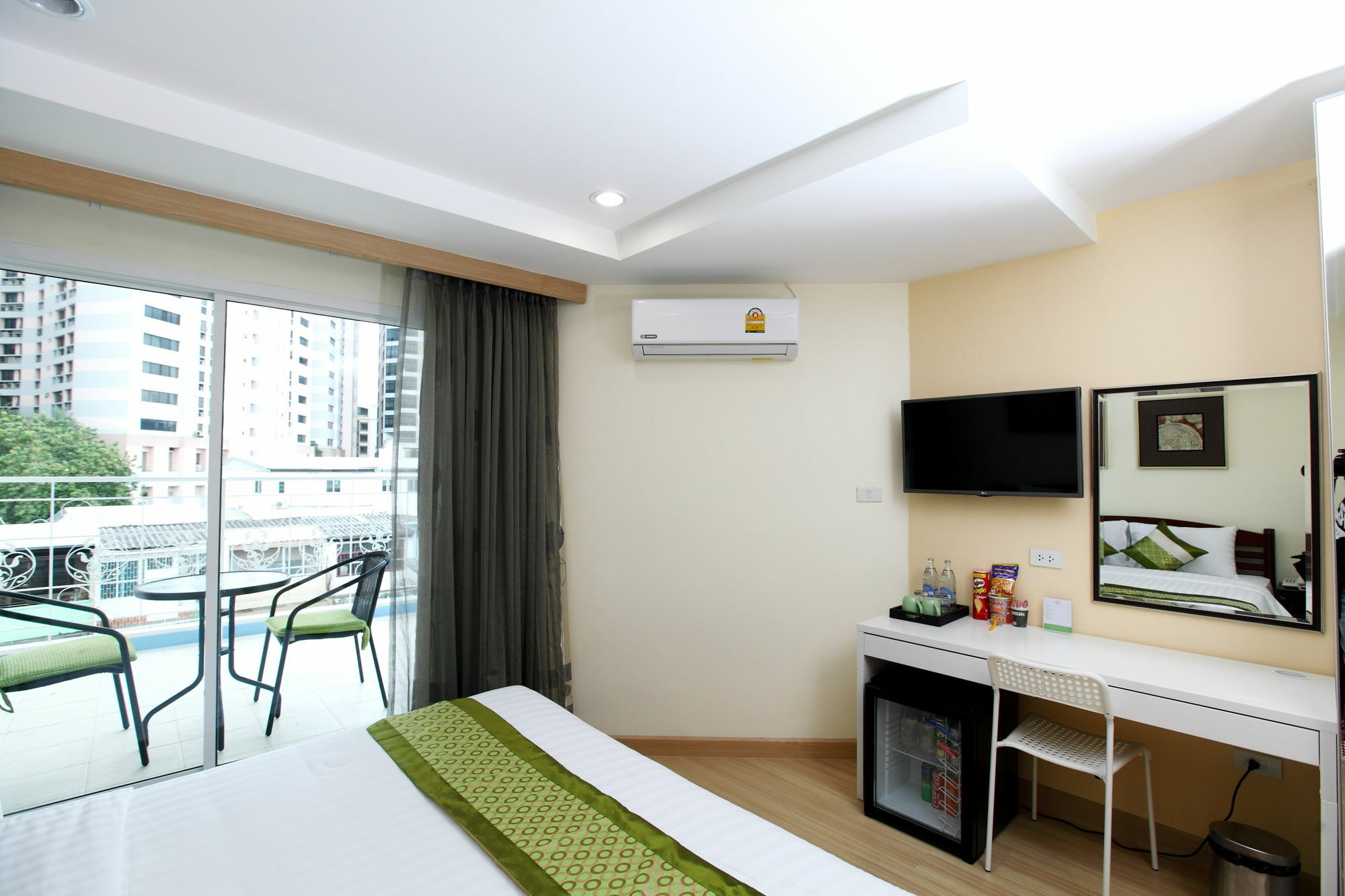 Icheck Inn Sukhumvit 22 Bangkok Luaran gambar