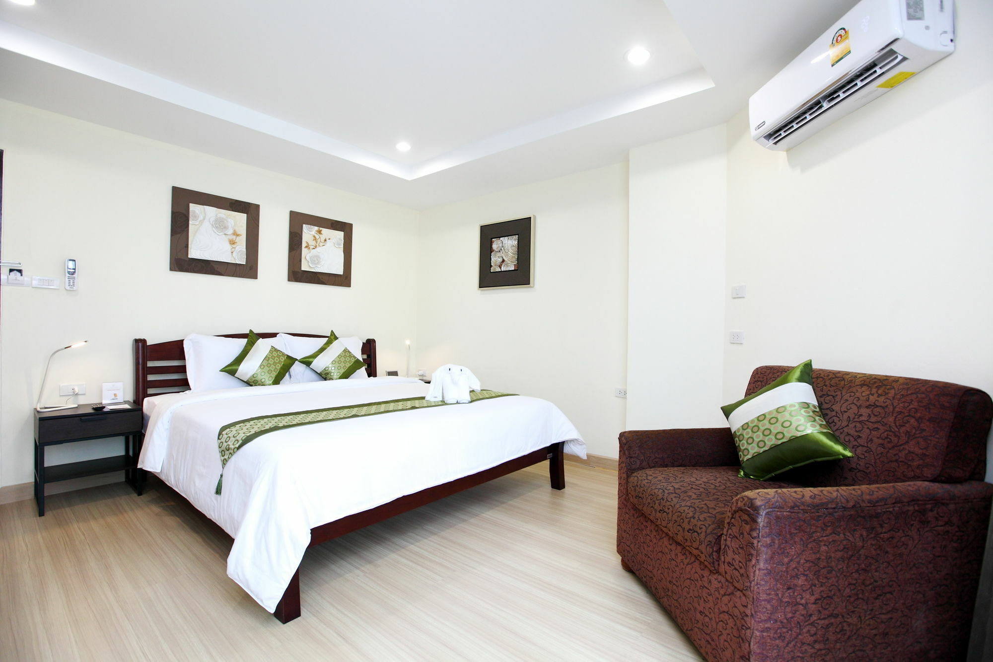 Icheck Inn Sukhumvit 22 Bangkok Luaran gambar